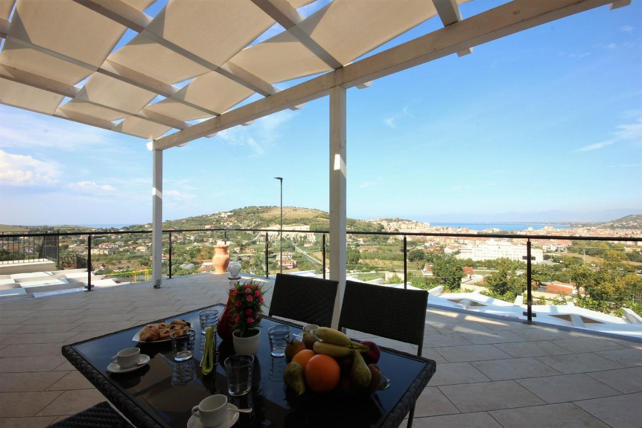 Country House Marj & Jo Resort Agropoli Bagian luar foto