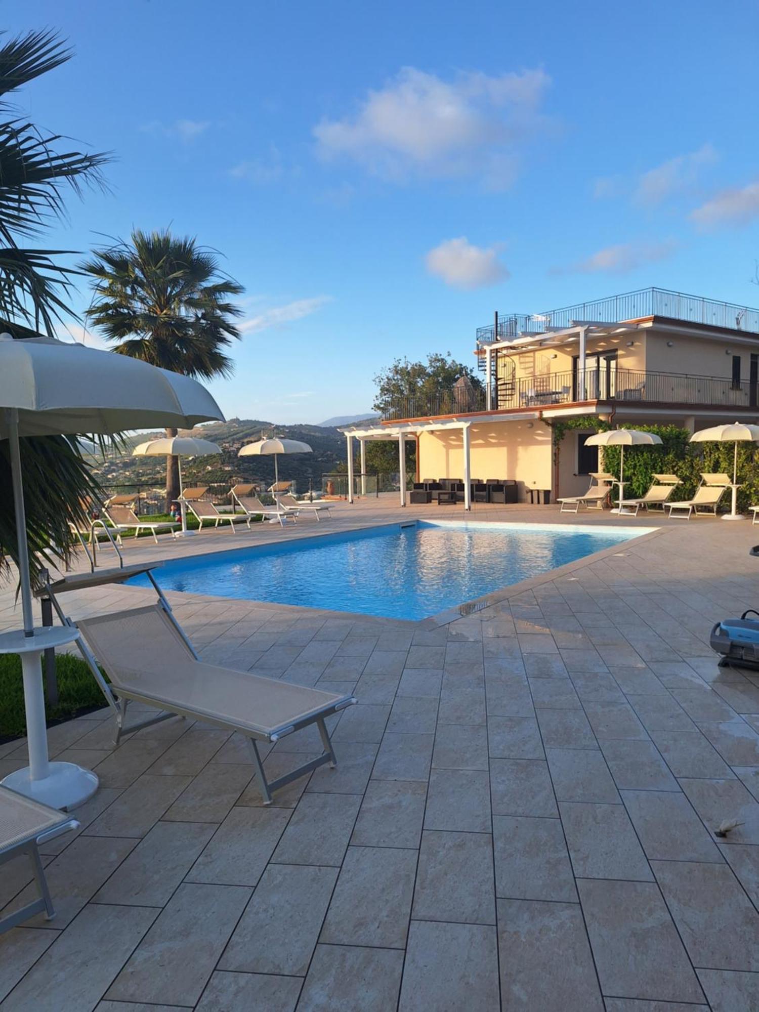 Country House Marj & Jo Resort Agropoli Bagian luar foto