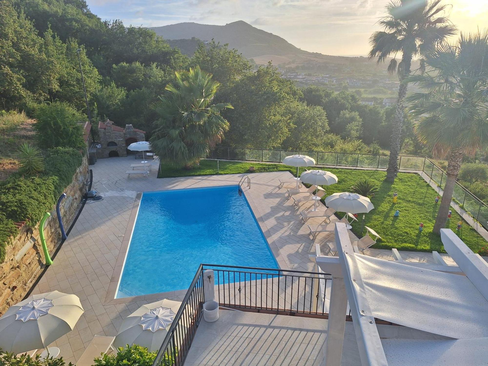 Country House Marj & Jo Resort Agropoli Bagian luar foto